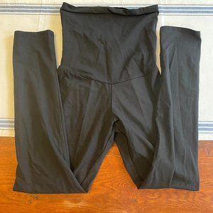 NWT MotherhoodMaternity black essential stretch maternity leggings, L